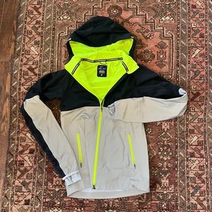 Nike fully reflective run jacket! 🌙 🔦